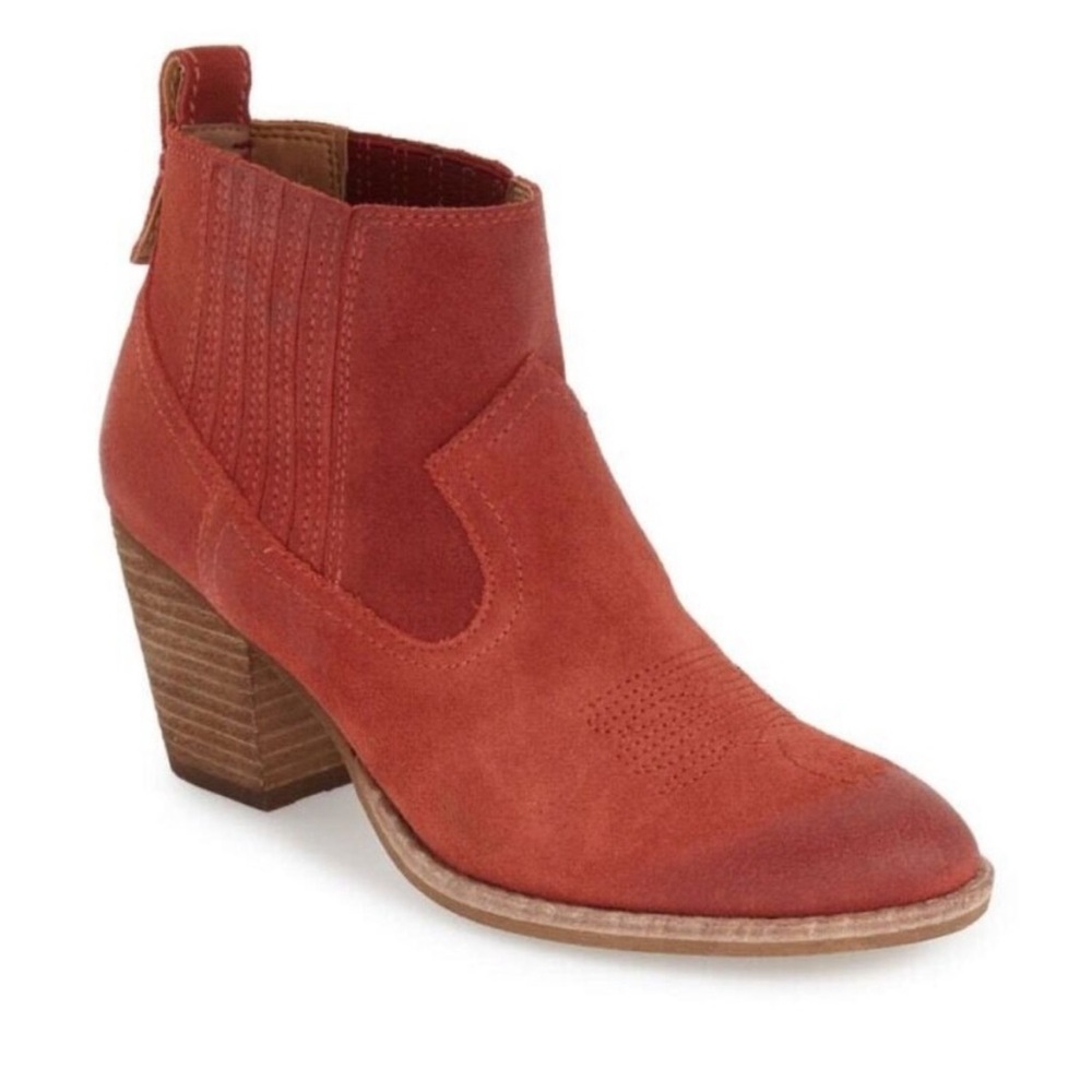 Dolce Vita Jones Chelsea Bootie